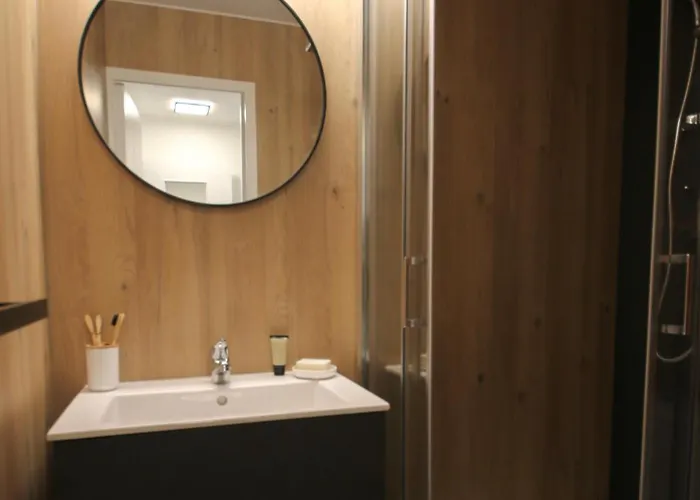 Abrineige Tourotel * فال تورُن